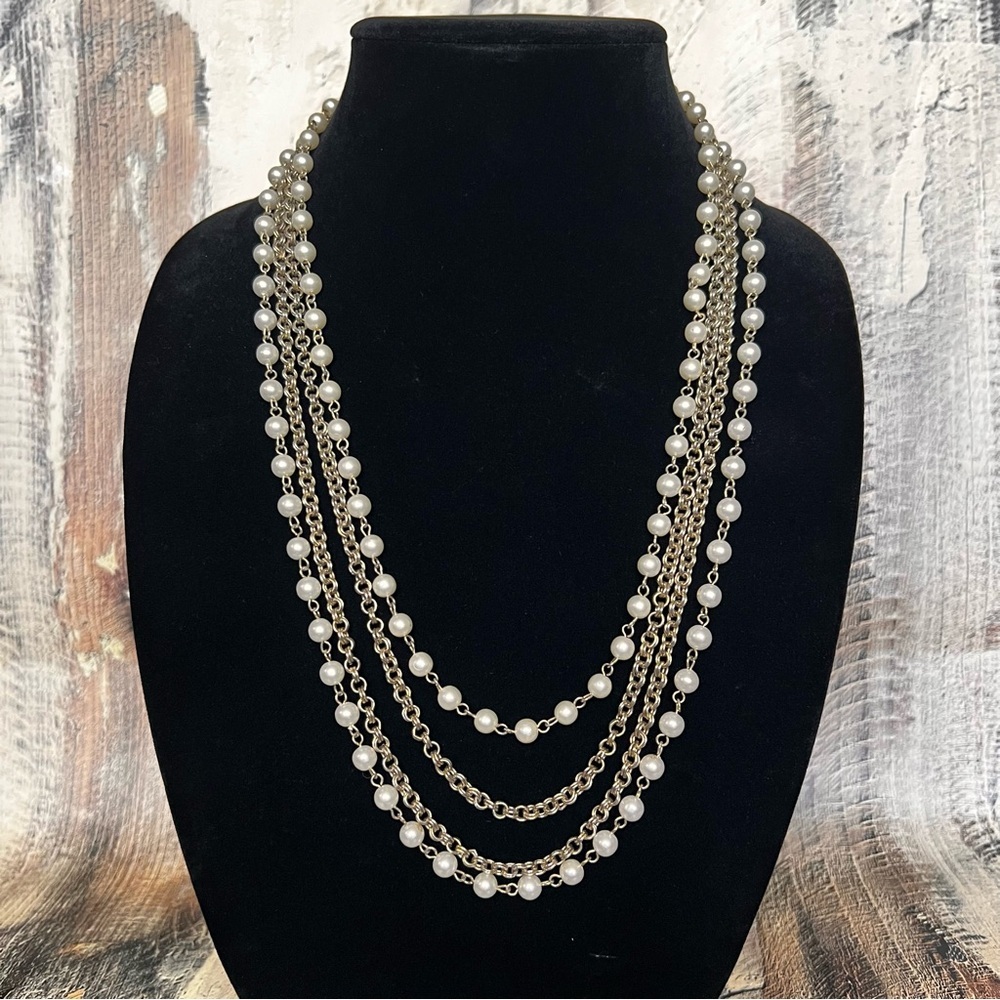 Vintage Silver and Pearlescent Bead Necklace
